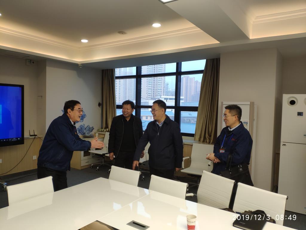 我校多項就業創業能力提升工程項目順利通過省教育廳專家驗收